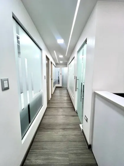 Oficina En Alquiler/chacao/92m2/5 Cubículos/14 Puestos/2 B