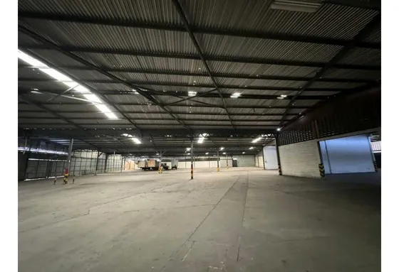 Complejo De Galpones De 13.000 M2 Zona Industrial