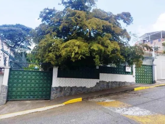 Casa - Los Palos Grandes - 440 Mts2