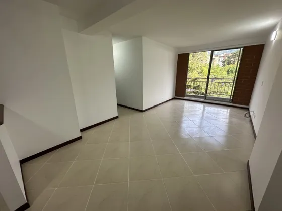  Apartamento En Arriendo Ubicado En Envigado Sector Camino Verde  (27526).