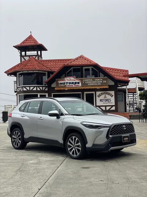 Toyota Corolla Cross 2.0
