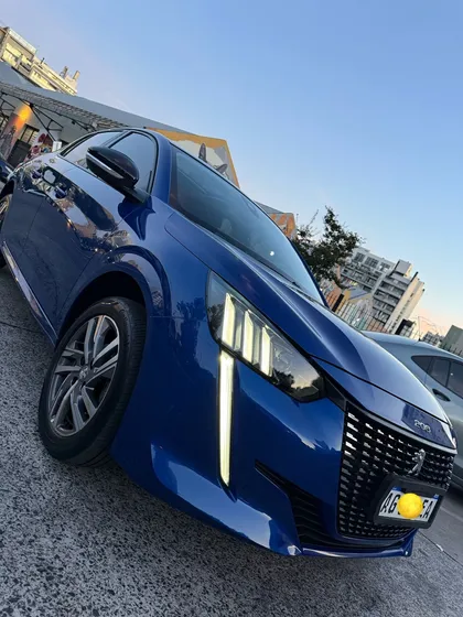 Peugeot 208 1.6l Feline Tiptronic