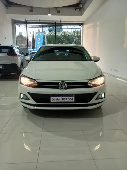 Volkswagen Polo 1.6 Highline Tiptronic 5p