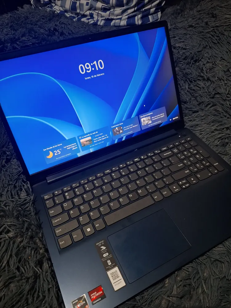 Laptop Lenovo Ideapad Ryzen 5 8gb 256gb Ssd Window 11 D.pro
