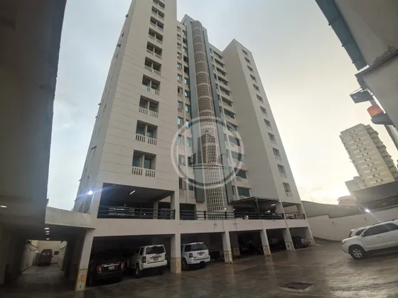 Promociona Para La Venta Hermoso Y Cómodo Apartamento Ubicado En El Centro De Maracay, Av. Bolívar, Res. Jade. 013jsc