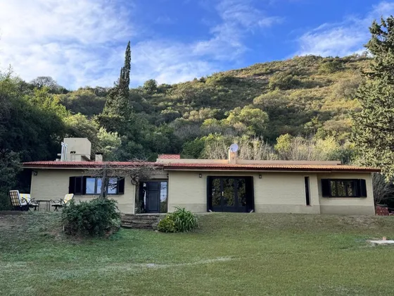 Alquiler Casa De Campo En Alquiler Permanente En Villa General Belgrano - Alv0070