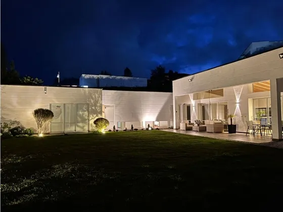 Casa En Venta En Loma Del Escobero Envigado
