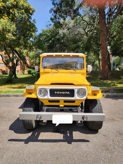 Toyota Land Cruiser 4.2 Fj40