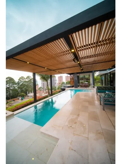 Casa En Venta En El Poblado 