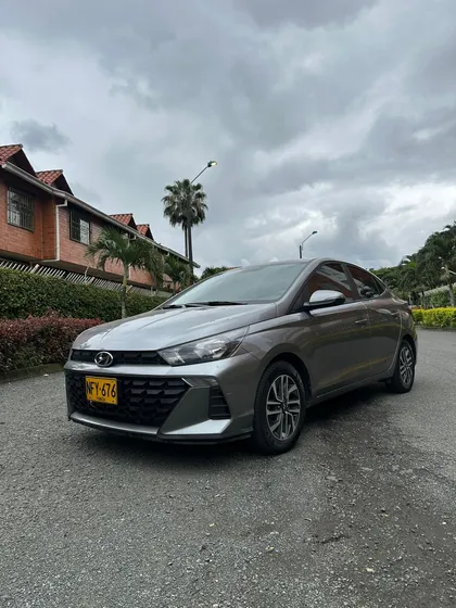 Hyundai Accent Hb20s Advance At 1600cc Abs