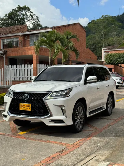 Lexus Lx 5.7 570