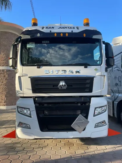 Amplia Tu Flotilla Con Camion Sinotruk  Sitrak C7h Cng 2023