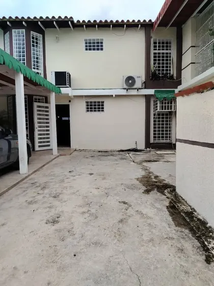 Beraca 011 Venta De Casa Tipo Tetra En Ur,b. Corinsa Res. El Ingenio 1 Cagua - Aragua