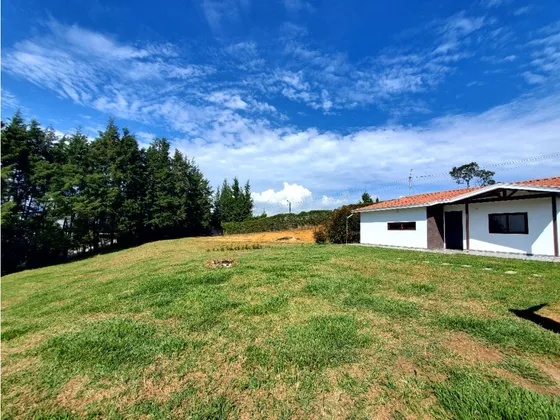 Vendo Casa Finca Campestre Guarne Sector La Clara 2.664 M2