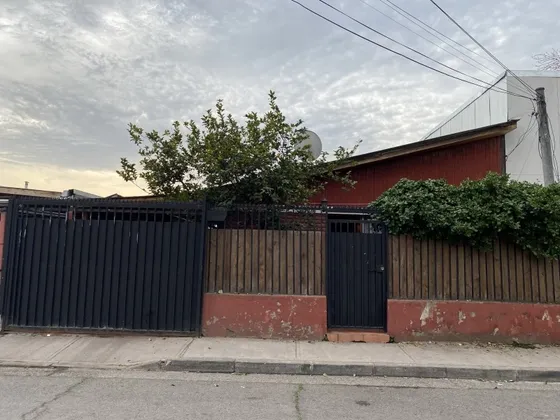 Se Vende!! Amplia Y Cómoda Casa 2d+1b+est. Y Bod. En Macul