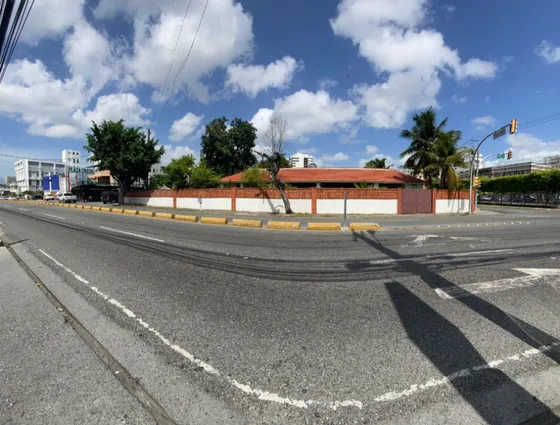 Casa Terreno/ Solar En Venta, Sector Piantini/serralles.
