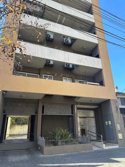Departamento 2 Ambientes Con Cochera - Lomas De Zamora