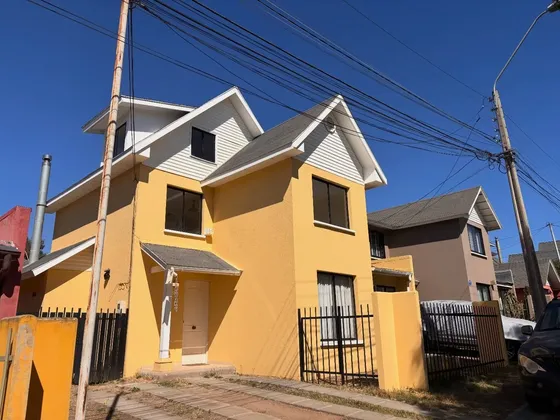 Amplia Casa En Fundadores De Curauma