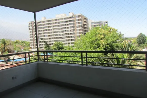 Departamento Impecable , Segundo Piso , Sector Remodelado