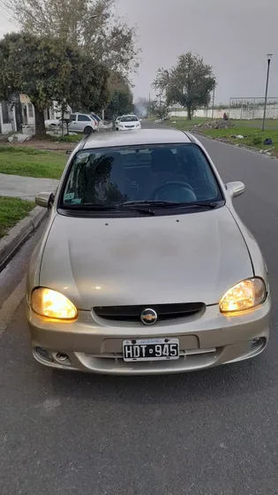 Chevrolet Corsa Classic 1.6 N Súper 4p