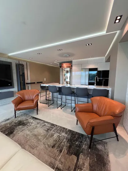 Espectacular Apartamento En Isla Paraíso Conterraza Y Muelle