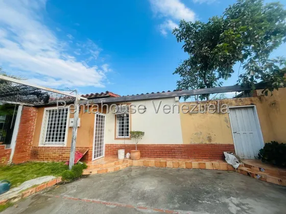 Julian Galindez Vende Casa En Conjunto Privado De La Piedad Norte #25-20647