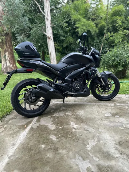 Bajaj Dominar D400