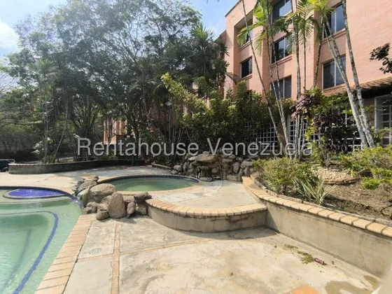 Apartamento  Venta  208 Mts , Pozo De Agua , Planta Electrica 50%, Terraza Trigal Norte Valencia Carabobo Leida Falcon Lf25-20321
