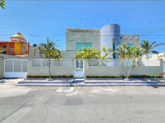 Casa En Venta En Colonia Graciano Sanchez