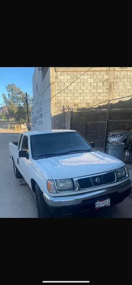 Nissan Frontier 2.4 Se 4x2 Mt