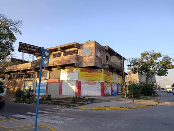 Alquiler: Local En Inmejorable Ubicacion - Loma Hermosa
