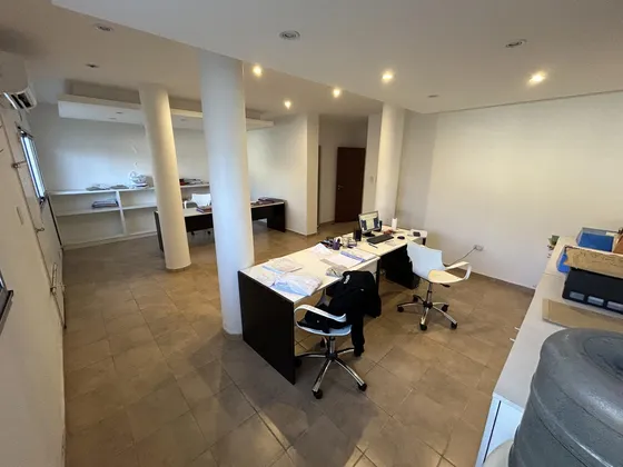 Oficina En Venta En La Plata