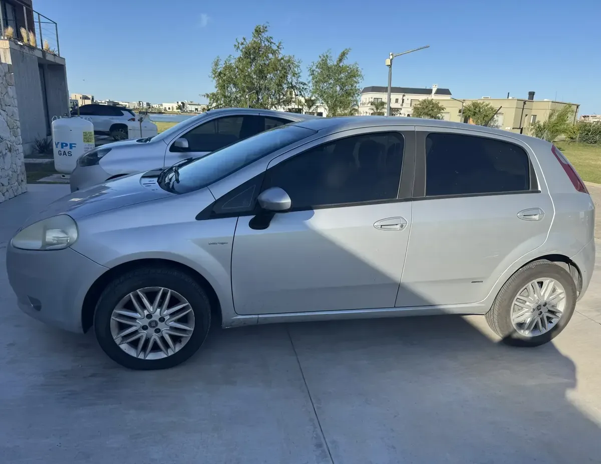 Fiat Punto 1.6 Essence Dualogic