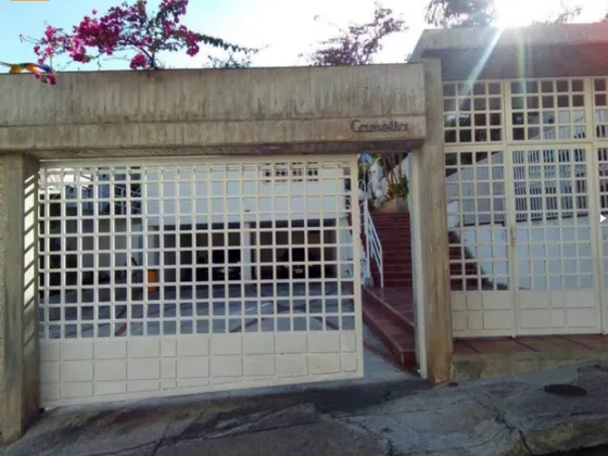 Descubre Tu Nuevo Hogar En Alto Prado: Hermosa Casa Con Anexo De 1000 M². Una Oportunidad Única (cliente Directo). Fed