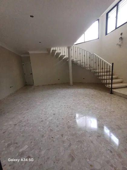 Se Alquila Casa Mirador Sur Santo Domingo Negocio Oficina