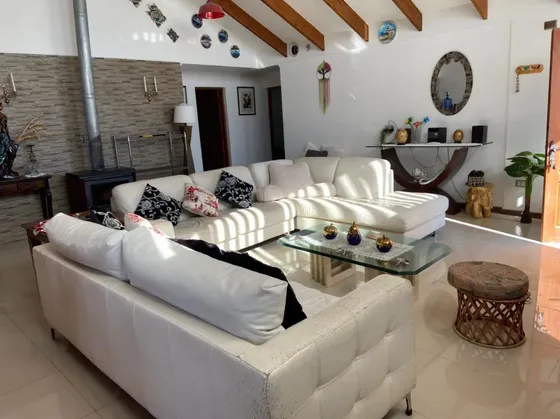 Venta Hermosa Casa Amoblada Tongoy