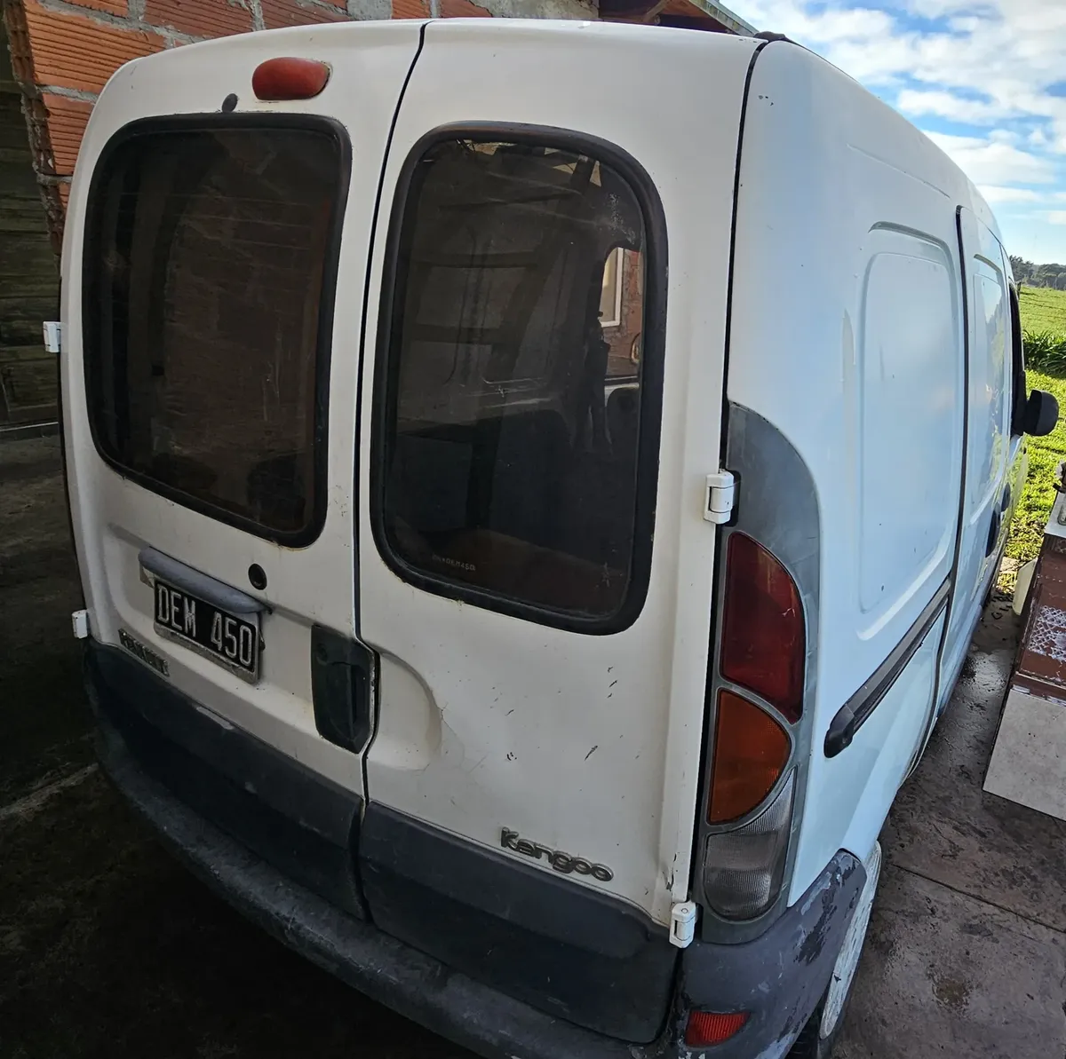 Kangoo, Van with Gas Equipment