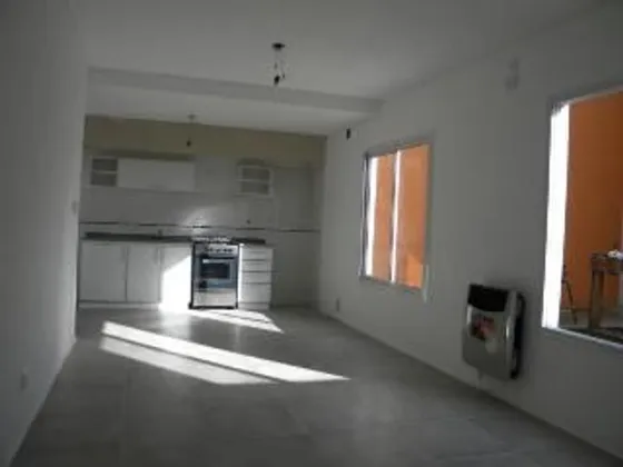 Alquiler De Depto Monoambiente En Caseros, Tres De Febrero