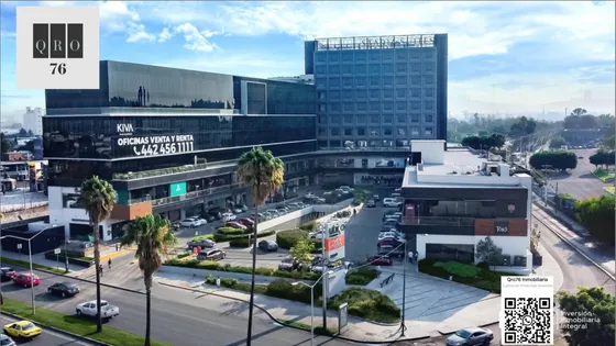 Renta Local (65m2) En Plaza, Av. Universidad, 5 De Febrero, Qro76. $20mil