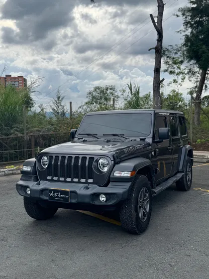 Jeep Wrangler Unlimited 3.6 Sport Unlimited