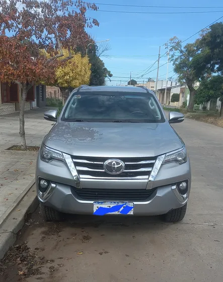 Toyota Hilux Sw4 2.8 Srx 177cv 4x4 7as At