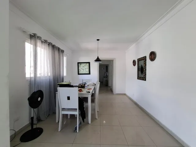 Avenida Independencia, 4to Piso, 3 Habitaciones, 2 Parqueos, Próximo Al Centro De Los Heroes 