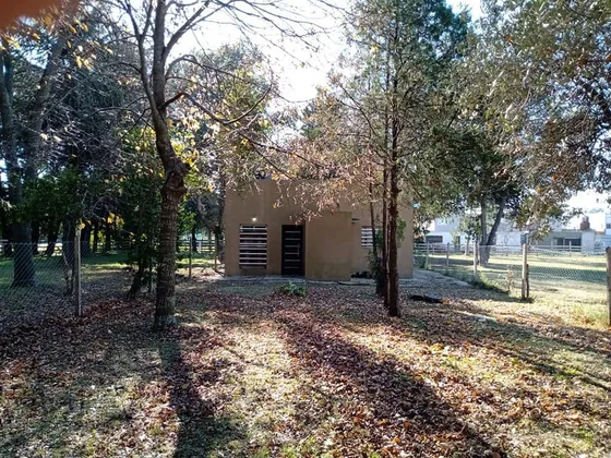 Casa Venta - 2 Dormitorios 1 Baño - 308mts2 Totales - Barrio Gambier