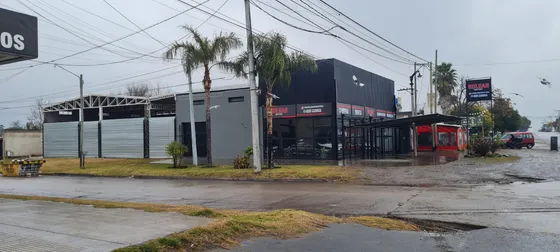 Venta Galpón De 483 M2 En Avenida Boderau, Villa Allende.