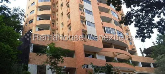 Jv Hermoso Y Moderno Apartamento En Alquiler Amoblado Con Cocina Equipada Cuenta Con Una Hermosa Vista Privada En El Balcón Pozo Y Planta Eléctrica  Urb El Parral 