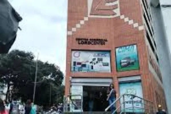 Venta Local Comercial  Cc Lord Center Frente Sambil La Candelaria Pf Mv29
