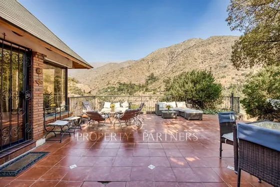 Casa En Terreno Con Vista Privilegiada, Km 6 Camin...