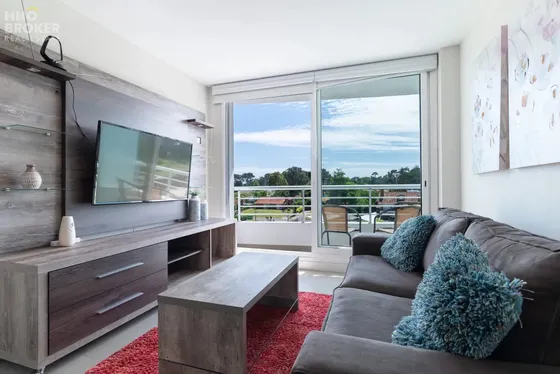 Apartamento En Alquiler, Edificio Green Life, Punta Del Este.