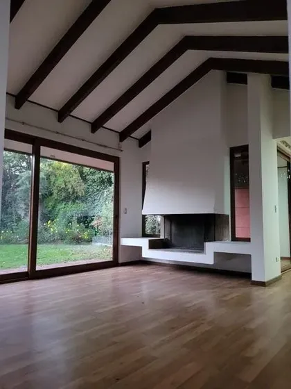 Arriendo Excelente Casa Al Reina 3 Dormitorios, Servicio