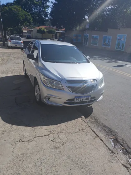 Chevrolet Onix 1.0 Lt 5p